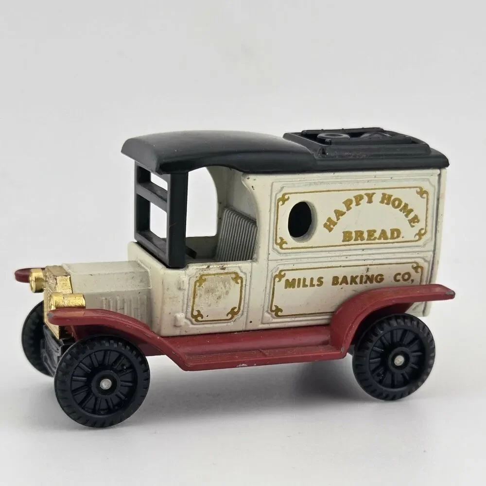 VNTG 1977 Tomy Tomica Type-T Ford Happy Home Bread No.F11-1 Diecast 1:60 Toy Car
